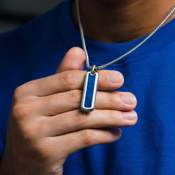 Pendants & necklaces