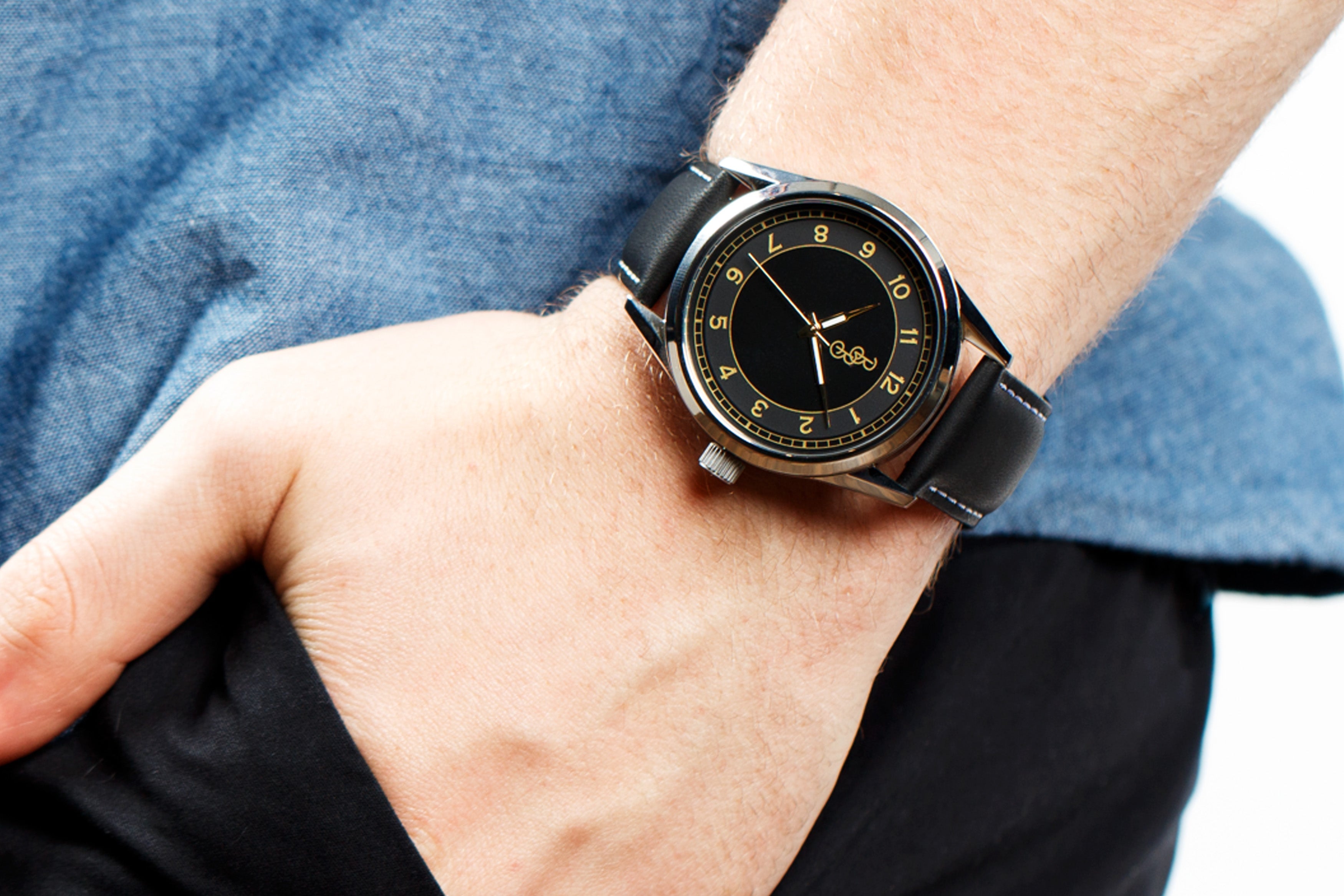 Black and Gold Classic Watch - product detail