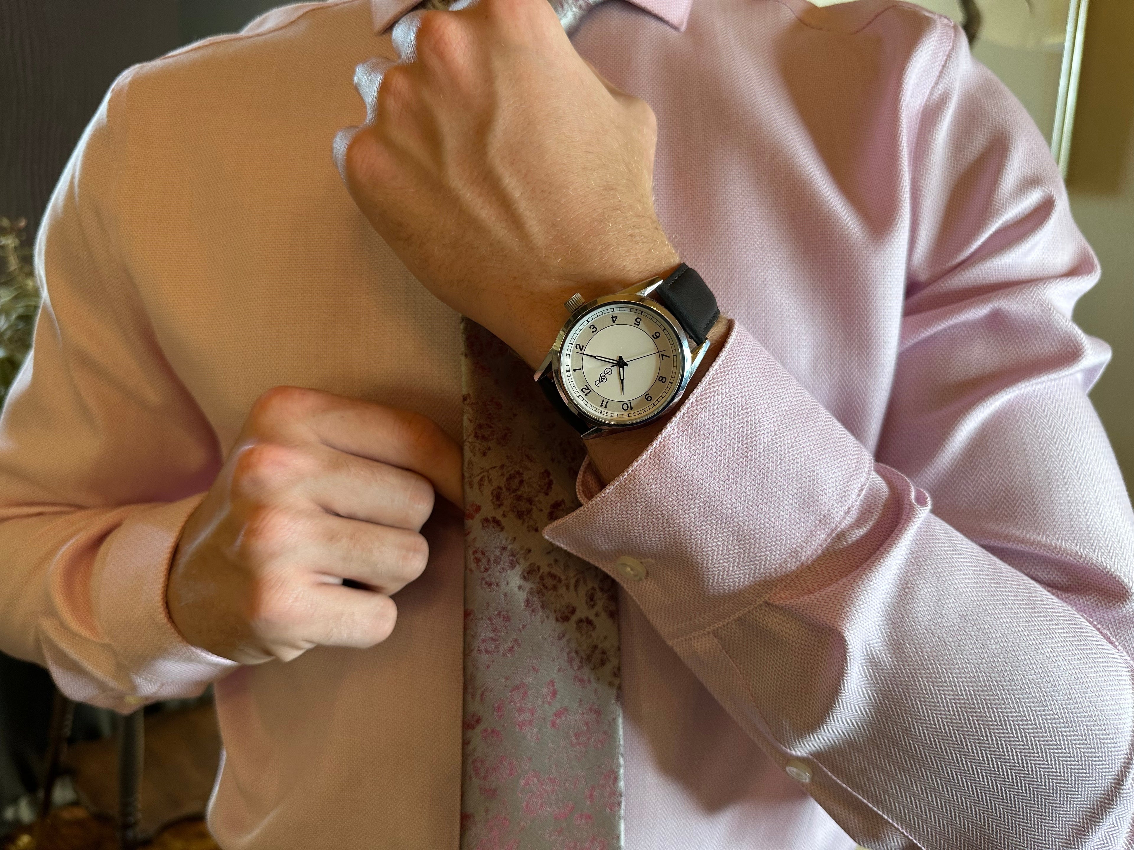 Silver Classic Watch - image 9